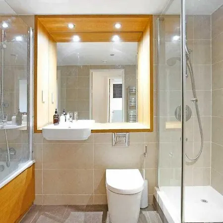 Auracasa 2 Bed O2 Canning Suite London Exterior photo